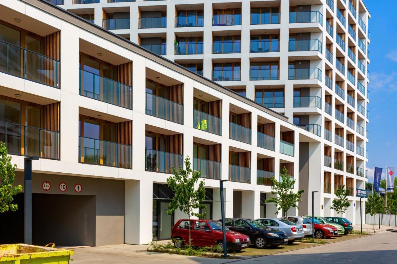Warsaw Praga Kokoryczki Apartments With Parking By Noclegi Renters Exteriér fotografie